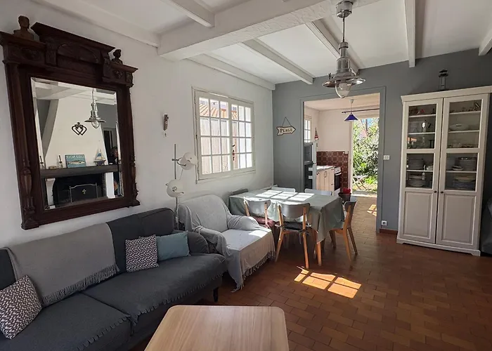 Hébergement de vacances Maison Pour 6 Pers. Proche Forêt, Terrasse, Animaux Admis - Fr-1-323-469